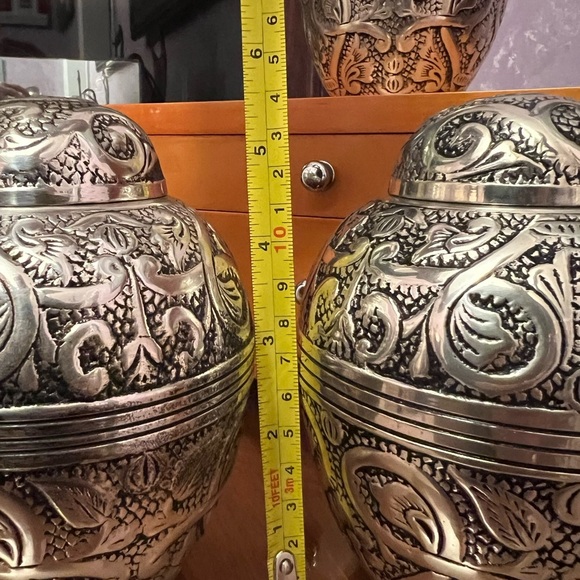 Three silver plated, small animal urns for cremains. - Picture 7 of 10